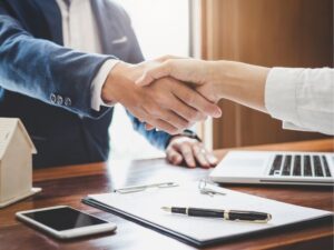 Payday Loan: Everything You Need to Know Before You Borrow”
