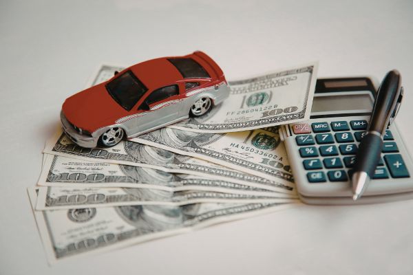 Pros and cons of long-term auto loans
